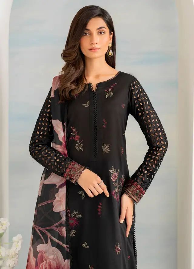 Limelight 8003 – Embroidered Lawn with Voil Dupatta