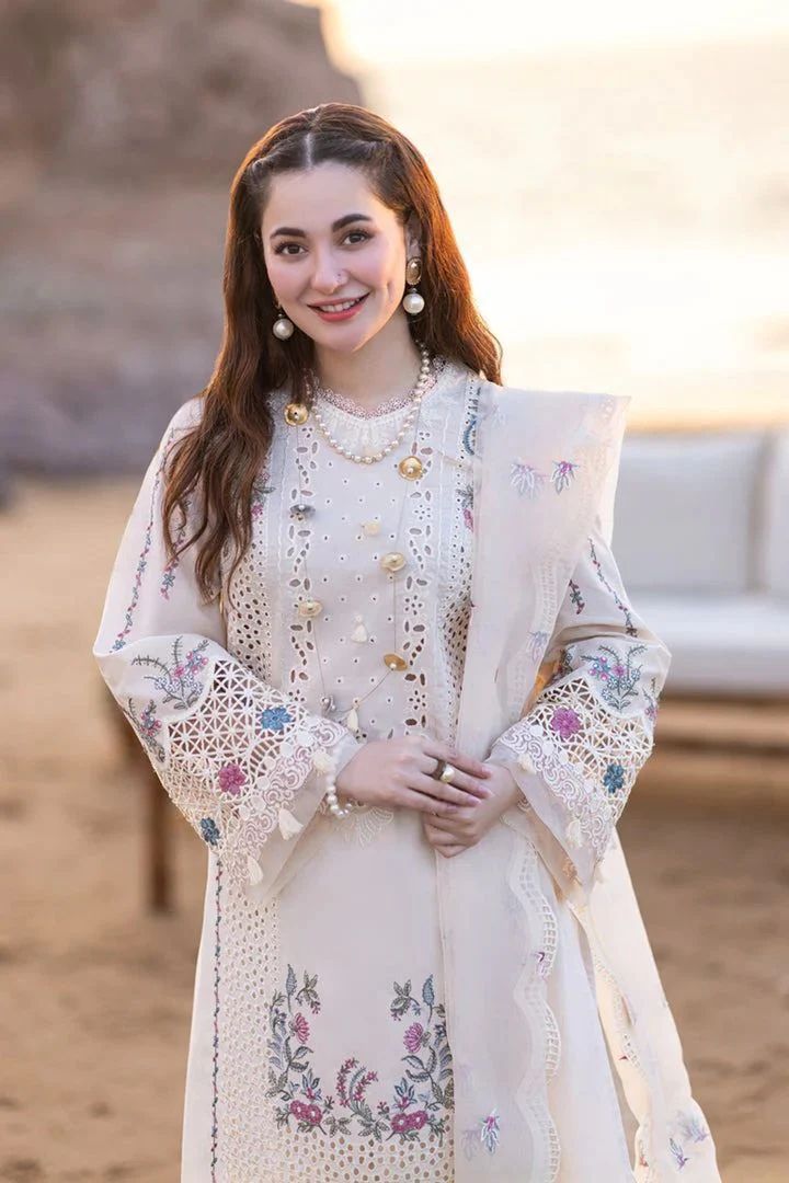Qalamkar 2033 – Elegant Embroidered Lawn