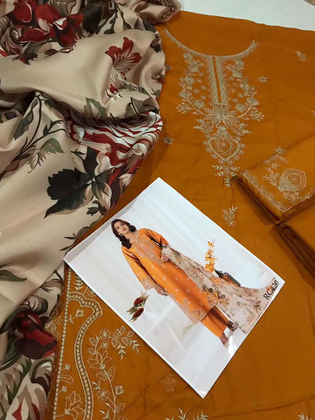 MOHAGNI Premium Dhanak – Embroidered 3-Piece with Digital Wool Shawl