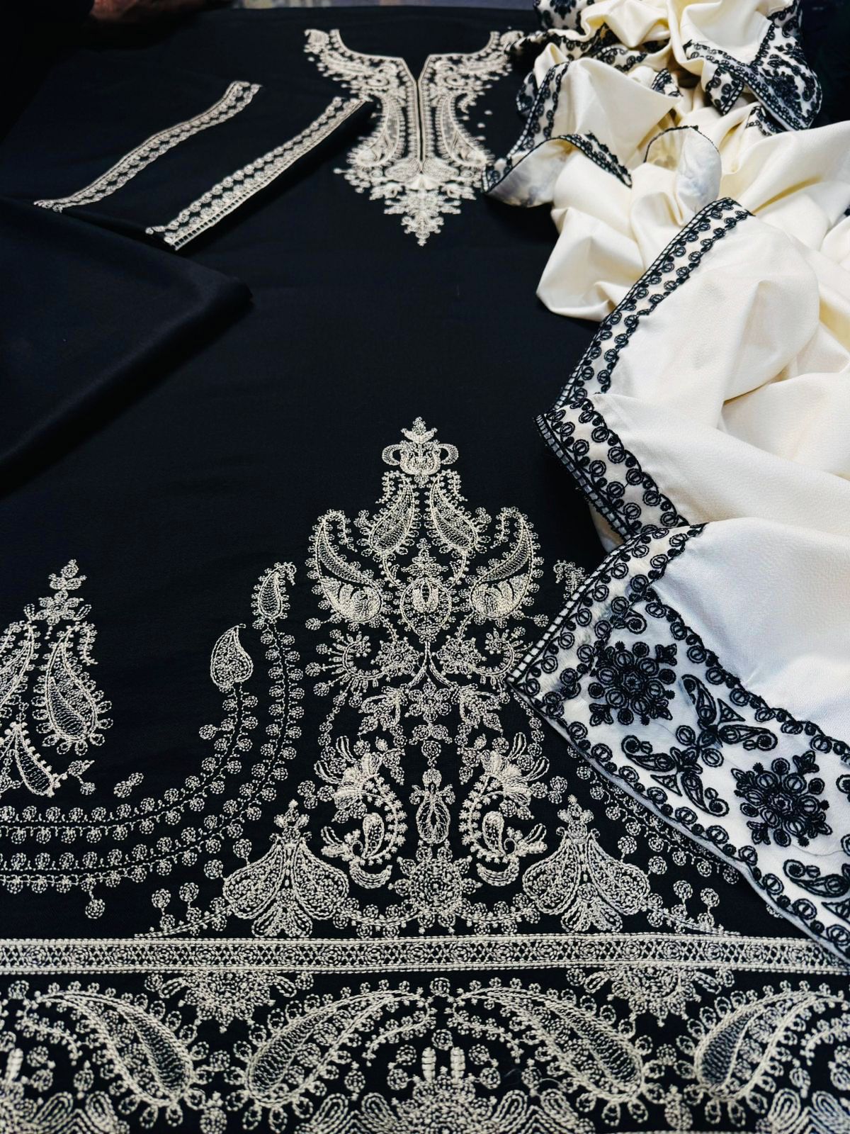 Batik 3PC Casual Winter Suit – Heavy Embroidered with Dhank Shawl