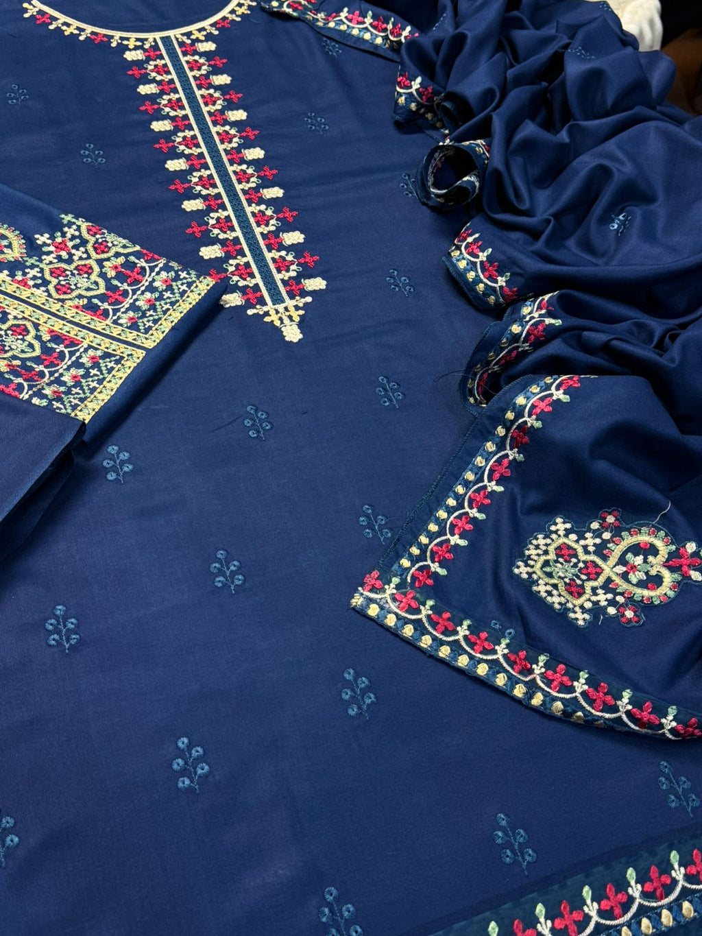 Batik 3PC Casual Winter Suit with Cutwork Dhanak Shawl