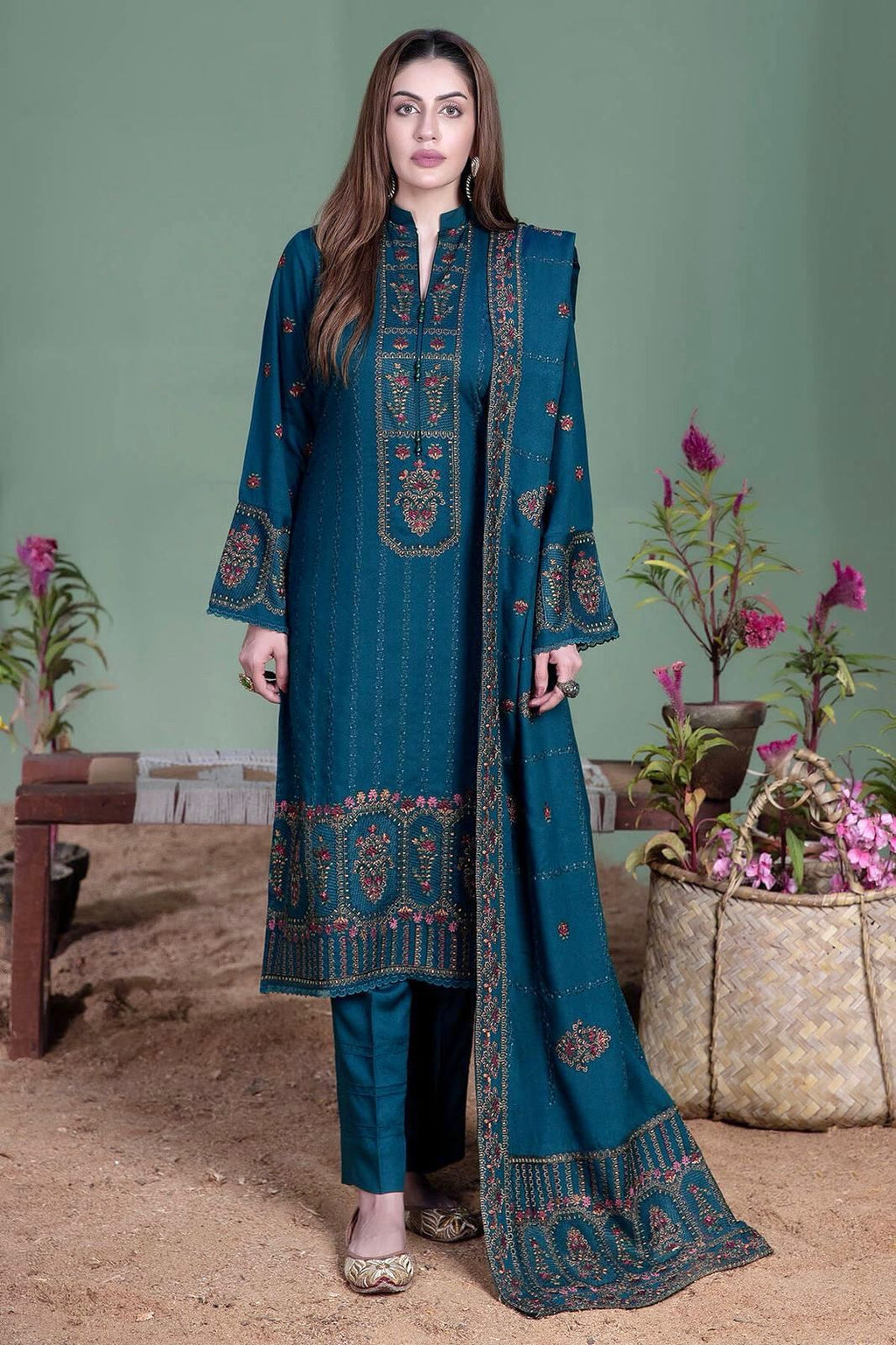 NOOR-E-FAJAR 7188 Dhanak 3PC Heavy Embroidered Winter Suit