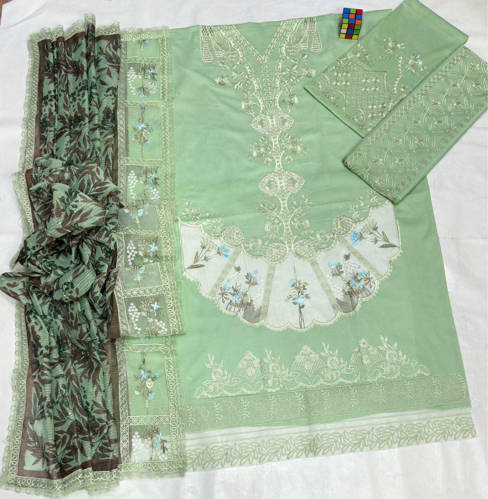 Crimson 4030 – Pure Airjet Lawn Luxury Collection