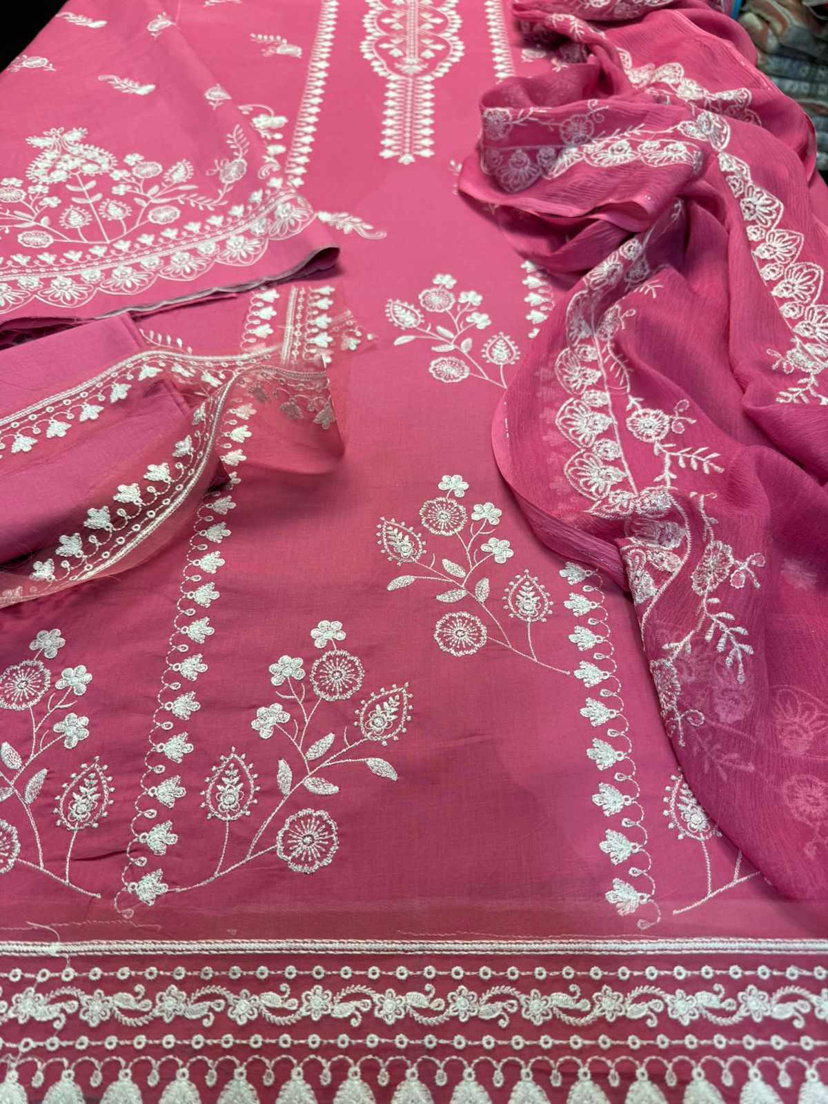 Cross Stitch Lawn 3PC – Summer Casual Collection (Code: 4015)