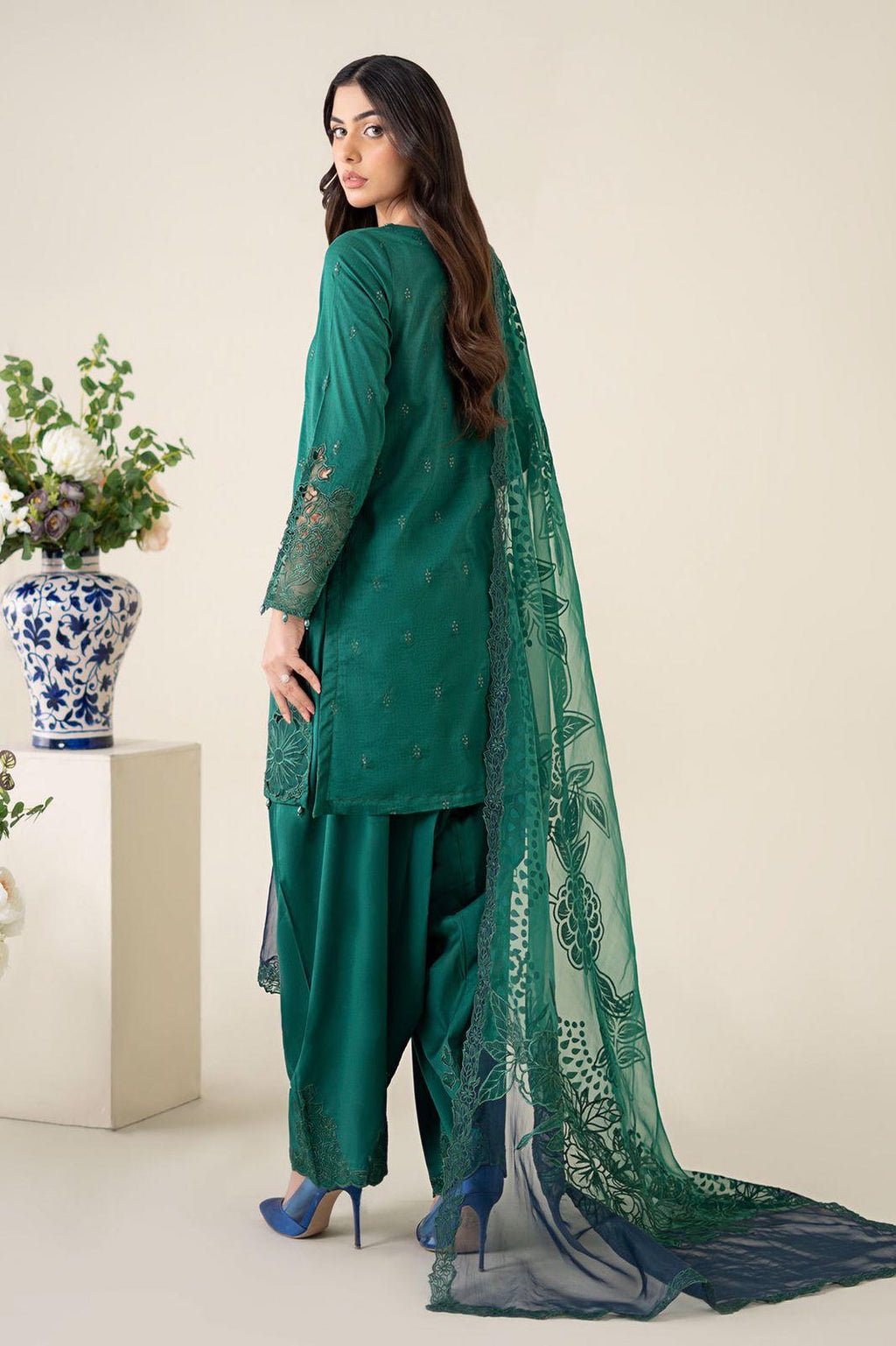 Ahmozi Maria B Designer – Heavy Embroidered 3-Piece Unstitched Suit